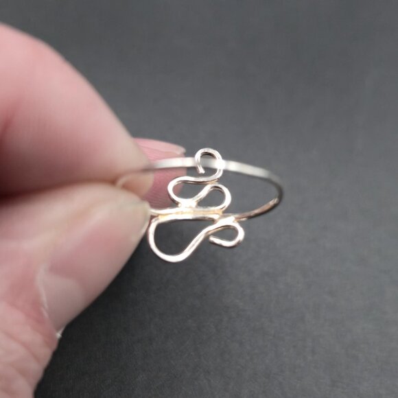 Size 8.25 Sterling Silver Freeform Style Handmade Band Ring A7139 - Picture 4 of 7